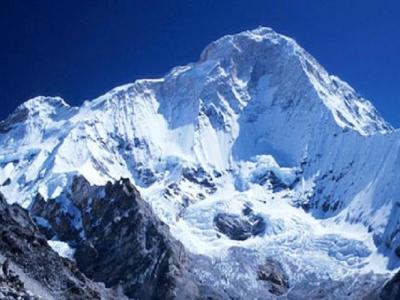 Makalu Base Camp Trek